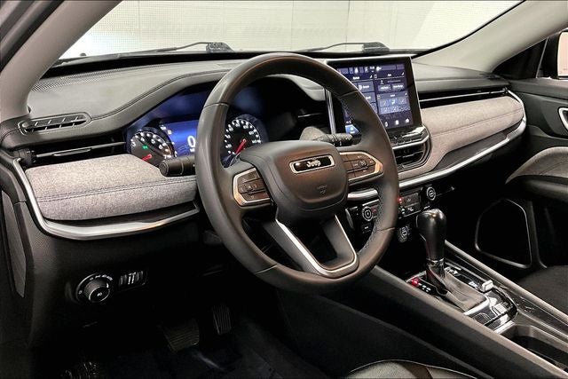 2022 Jeep Compass Latitude 4x4 - Blind Spot Detection - Apple CarPlay/Android