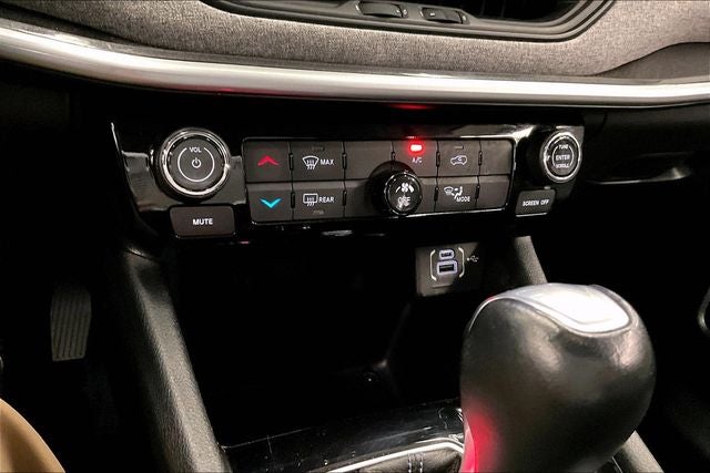 2022 Jeep Compass Latitude 4x4 - Blind Spot Detection - Apple CarPlay/Android