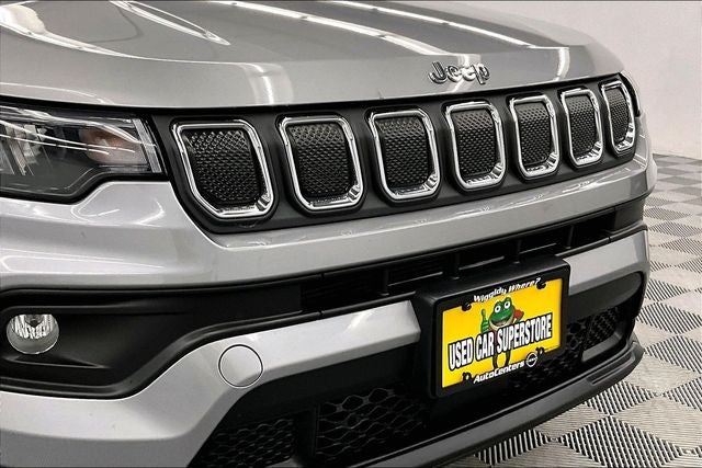 2022 Jeep Compass Latitude 4x4 - Blind Spot Detection - Apple CarPlay/Android