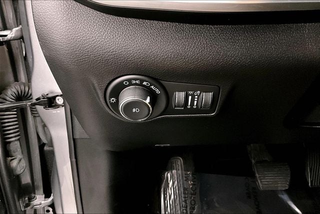 2022 Jeep Compass Latitude 4x4 - Blind Spot Detection - Apple CarPlay/Android