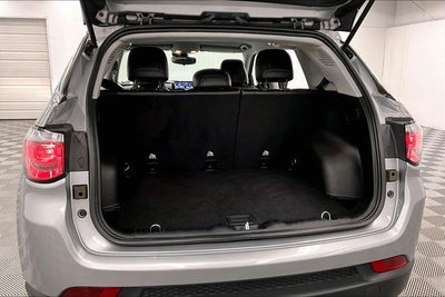 2022 Jeep Compass Latitude 4x4 - Blind Spot Detection - Apple CarPlay/Android