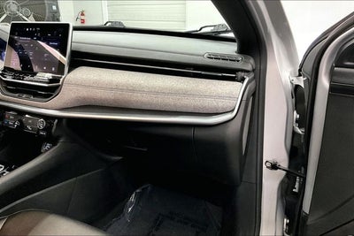 2024 Jeep Compass Latitude 4x4 - Blind Spot Detection - Apple CarPlay/Android