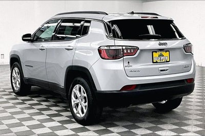 2024 Jeep Compass Latitude 4x4 - Blind Spot Detection - Apple CarPlay/Android
