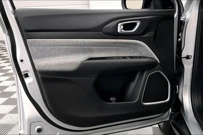 2024 Jeep Compass Latitude 4x4 - Blind Spot Detection - Apple CarPlay/Android
