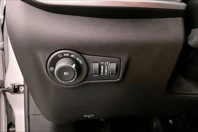 2024 Jeep Compass Latitude 4x4 - Blind Spot Detection - Apple CarPlay/Android
