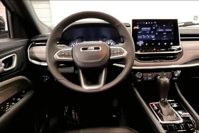 2024 Jeep Compass Latitude 4x4 - Blind Spot Detection - Apple CarPlay/Android