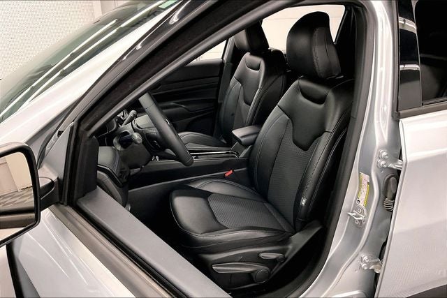 2025 Jeep Compass Latitude 4x4-Htd Seats-Remote Start-Blind Spot Monitor