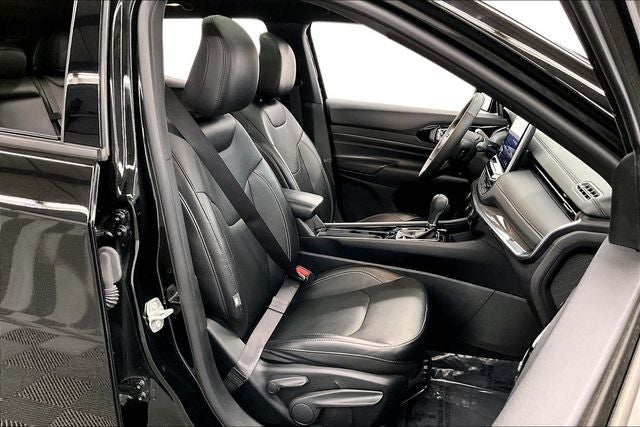 2023 Jeep Compass High Altitude 4x4 - Pano Roof - Adaptive Cruise - Htd Leather