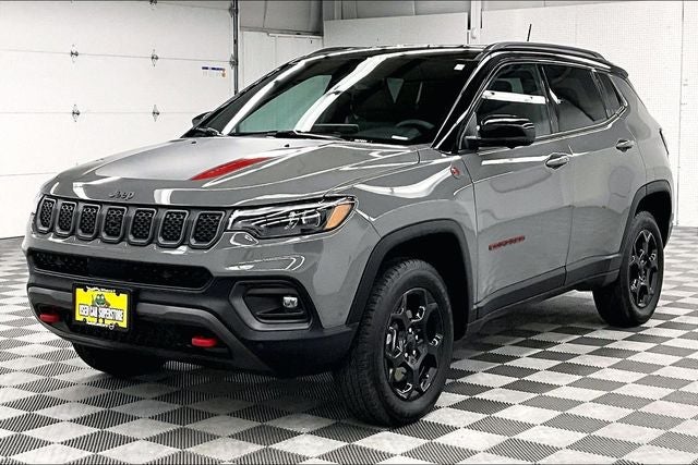 2024 Jeep Compass Trailhawk