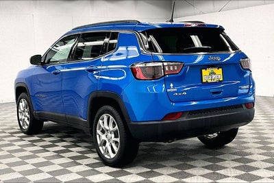 2024 Jeep Compass Latitude Lux 4X4-Heated Front Seats