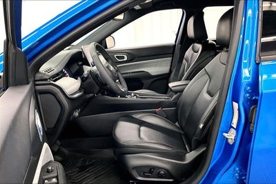 2024 Jeep Compass Latitude Lux 4X4-Heated Front Seats