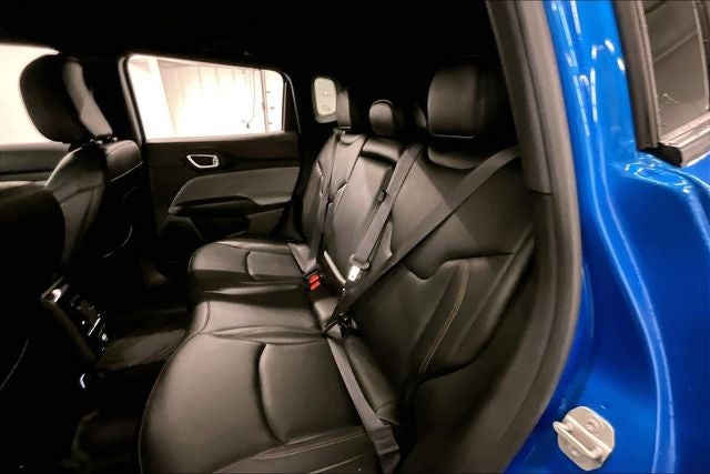 2024 Jeep Compass Latitude Lux 4X4-Heated Front Seats