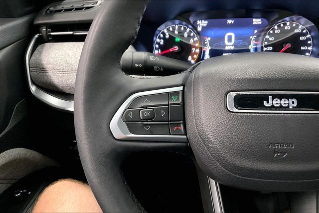 2024 Jeep Compass Latitude Lux 4X4-Heated Front Seats