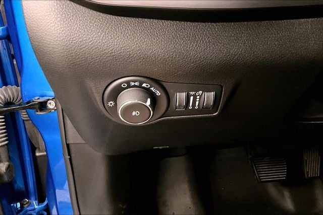 2024 Jeep Compass Latitude Lux 4X4-Heated Front Seats