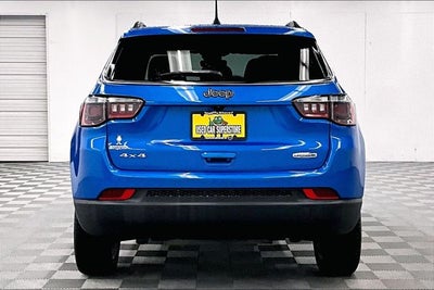 2024 Jeep Compass Latitude Lux 4X4-Heated Front Seats