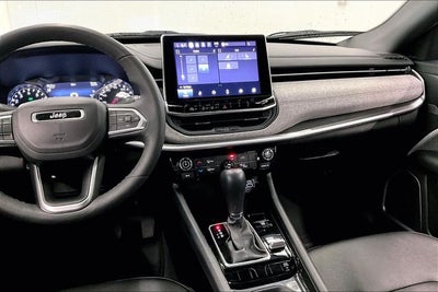 2024 Jeep Compass Latitude Lux 4X4-Heated Front Seats
