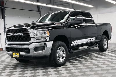 2023 RAM 3500 Tradesman 4x4-Apple CarPlay/Android Auto-Rear Camera