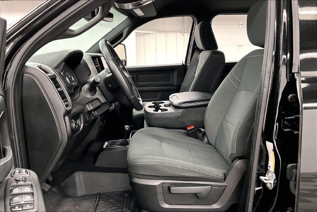 2023 RAM 3500 Tradesman 4x4-Apple CarPlay/Android Auto-Rear Camera
