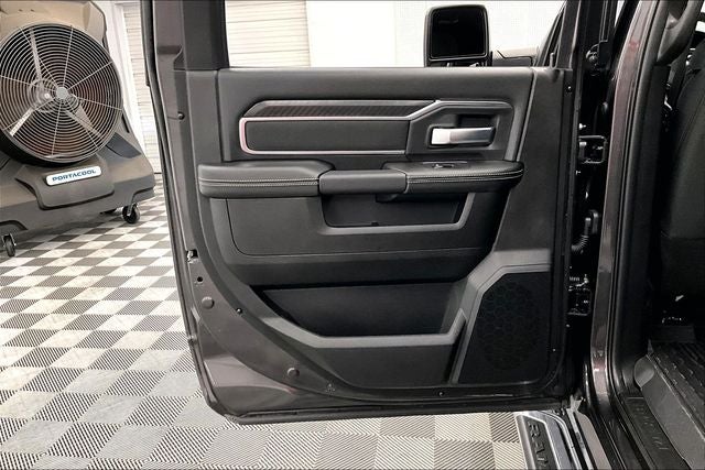 2025 RAM 3500 Big Horn 4x4-Diesel-Adaptive Cruise-Htd Seats