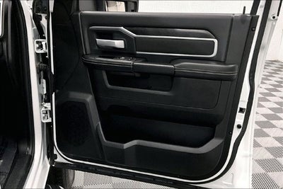 2024 RAM 3500 Big Horn Long Bed-4x4-Diesel-Apple CarPlay/Android Auto
