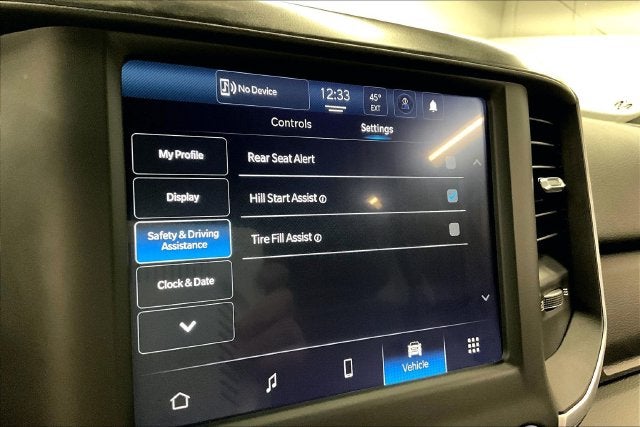 2024 RAM 3500 Big Horn Long Bed-4x4-Diesel-Apple CarPlay/Android Auto
