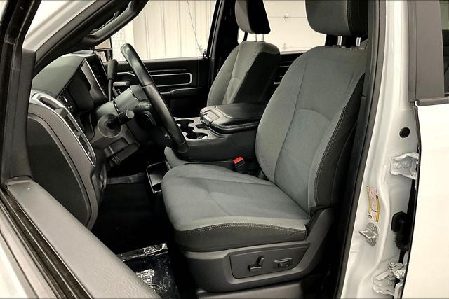 2024 RAM 3500 Big Horn Long Bed - 4x4 - Diesel - Apple CarPlay/Android Au