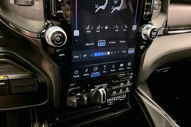 2024 RAM 2500 Limited 4X4 - Diesel - Night Edition - Sunroof