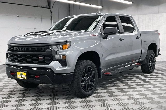 2025 Chevrolet Silverado 1500 Custom Trail Boss 4X4-Trailering Package