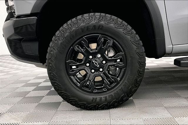 2025 Chevrolet Silverado 1500 ZR2