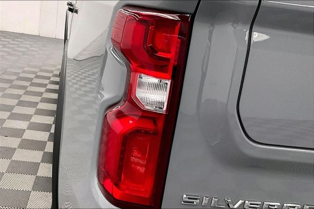 2025 Chevrolet Silverado 1500 ZR2