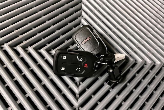 2023 GMC Terrain SLT Elevation Edition - Adaptive Cruise - Htd Leather