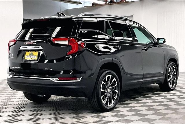 2024 GMC Terrain SLT