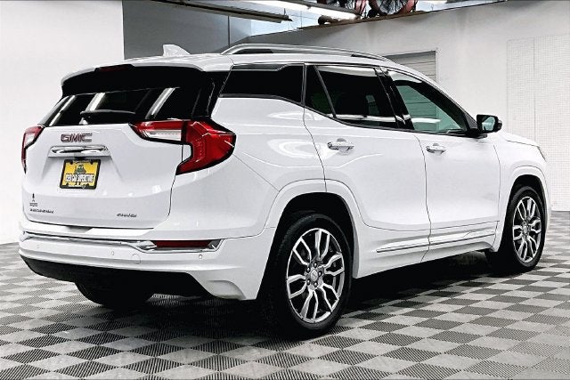2024 GMC Terrain Denali