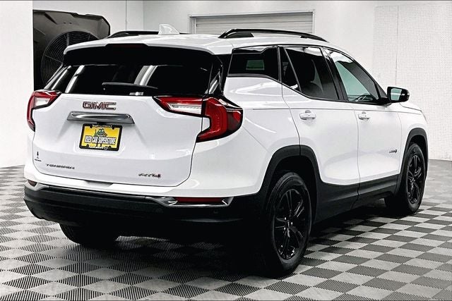 2023 GMC Terrain AT4