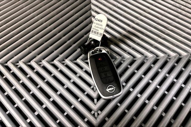 2025 Nissan Sentra SR - Premium Package