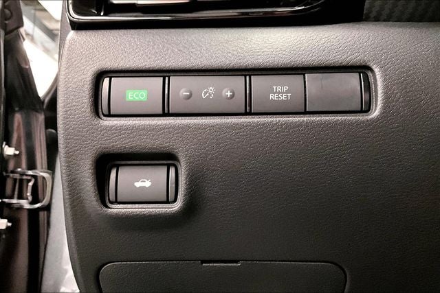 2025 Nissan Sentra SR - Premium Package