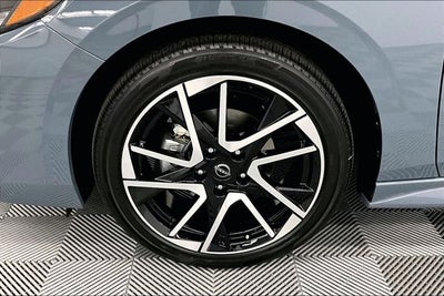 2025 Nissan Sentra SR - Premium Package