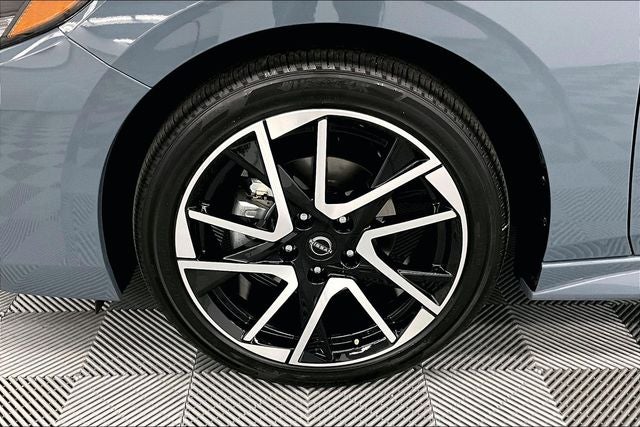 2025 Nissan Sentra SR - Premium Package