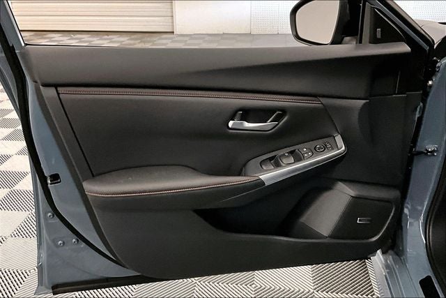 2025 Nissan Sentra SR - Premium Package