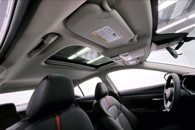 2025 Nissan Sentra SR - Premium Package