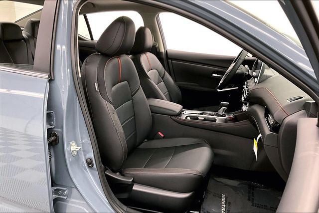 2025 Nissan Sentra SR - Premium Package