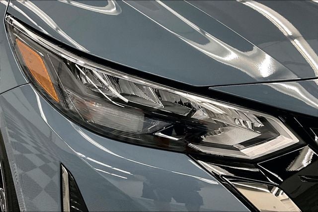 2025 Nissan Sentra SR - Premium Package