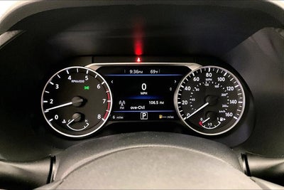 2025 Nissan Sentra SR - Premium Package