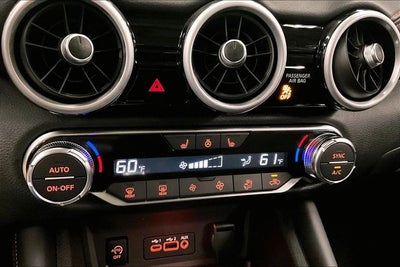 2025 Nissan Sentra SR - Premium Package