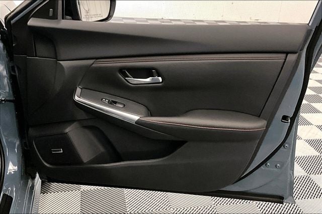 2025 Nissan Sentra SR - Premium Package