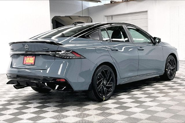 2027 Nissan Sentra SR - Midnight, Premium, All Weather, Moonroof Pkgs