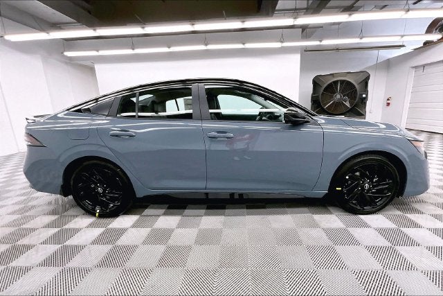 2027 Nissan Sentra SR - Midnight, Premium, All Weather, Moonroof Pkgs