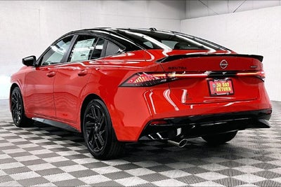2027 Nissan Sentra SR - Midnight, Premium, All Weather, Moonroof Pkgs