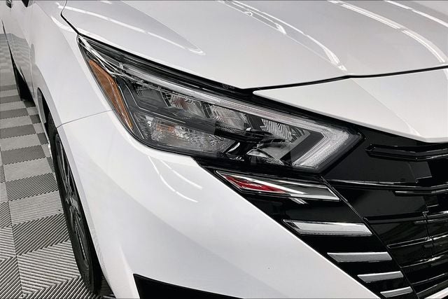 2025 Nissan Versa 1.6 S - Plus and Trunk Packages