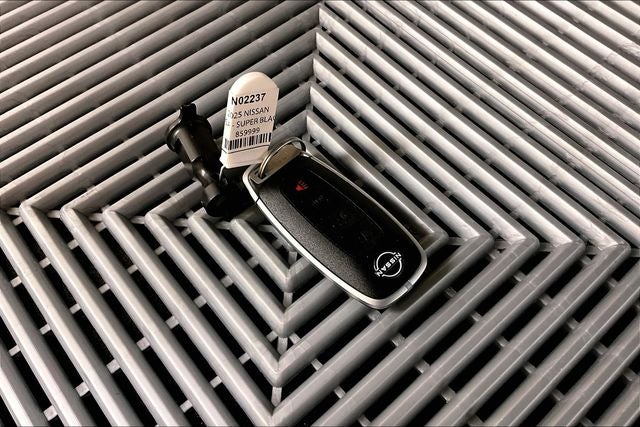 2025 Nissan Versa 1.6 SV - Trunk Package